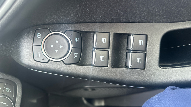 Ford Fiesta 1.0 EcoBoost Hybrid mHEV 125 Vignale Edition 5dr Petrol Hatchback